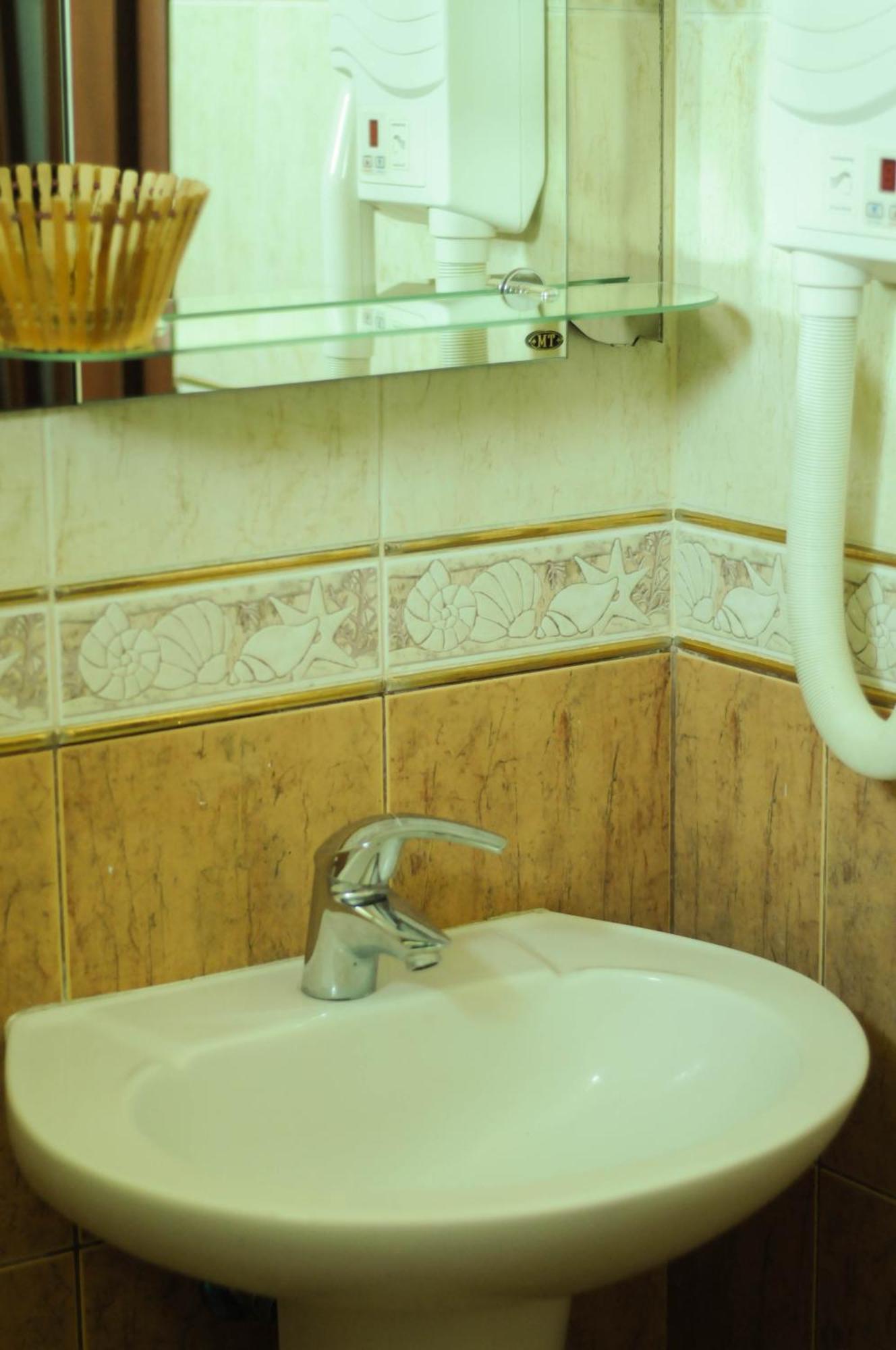 Don Kihot Hotel Novovolyns'k Chambre photo